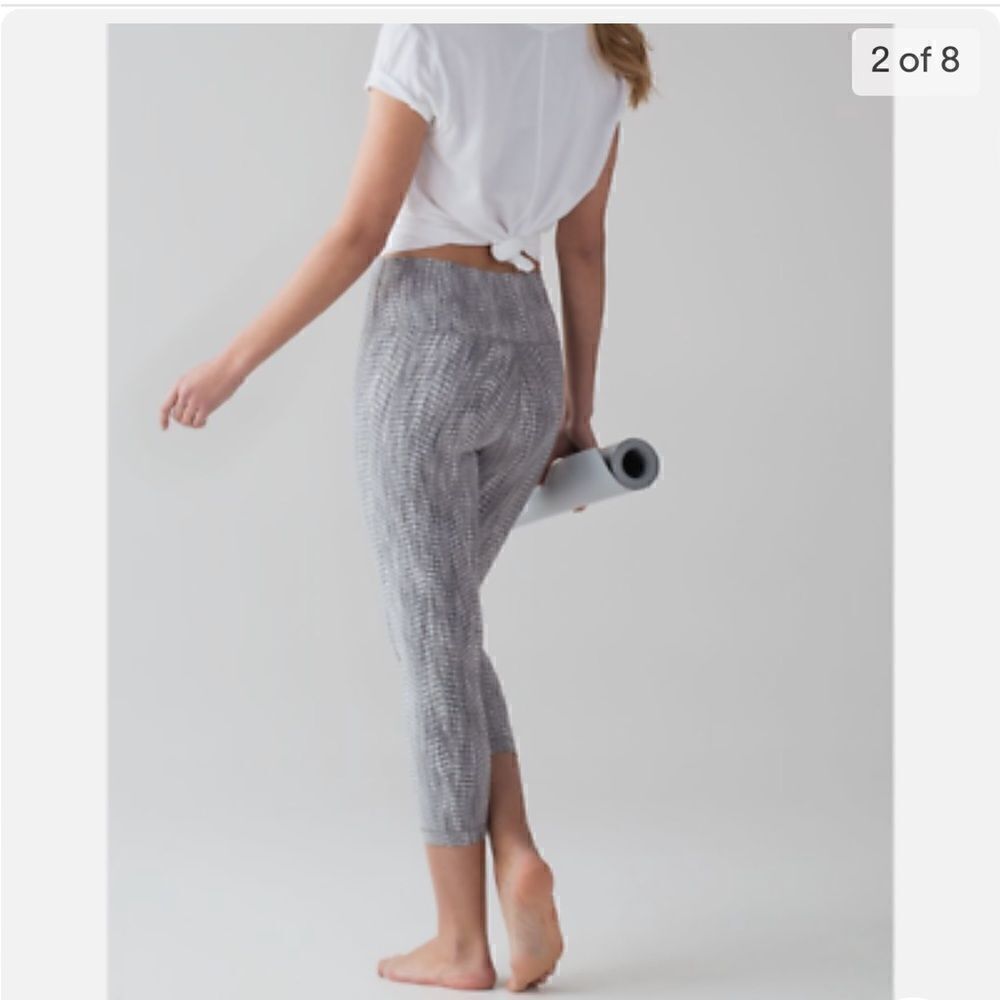 Lululemon Wunder Under Crop Hi-Rise Luon Arrow Jacquard Battleship Size 2